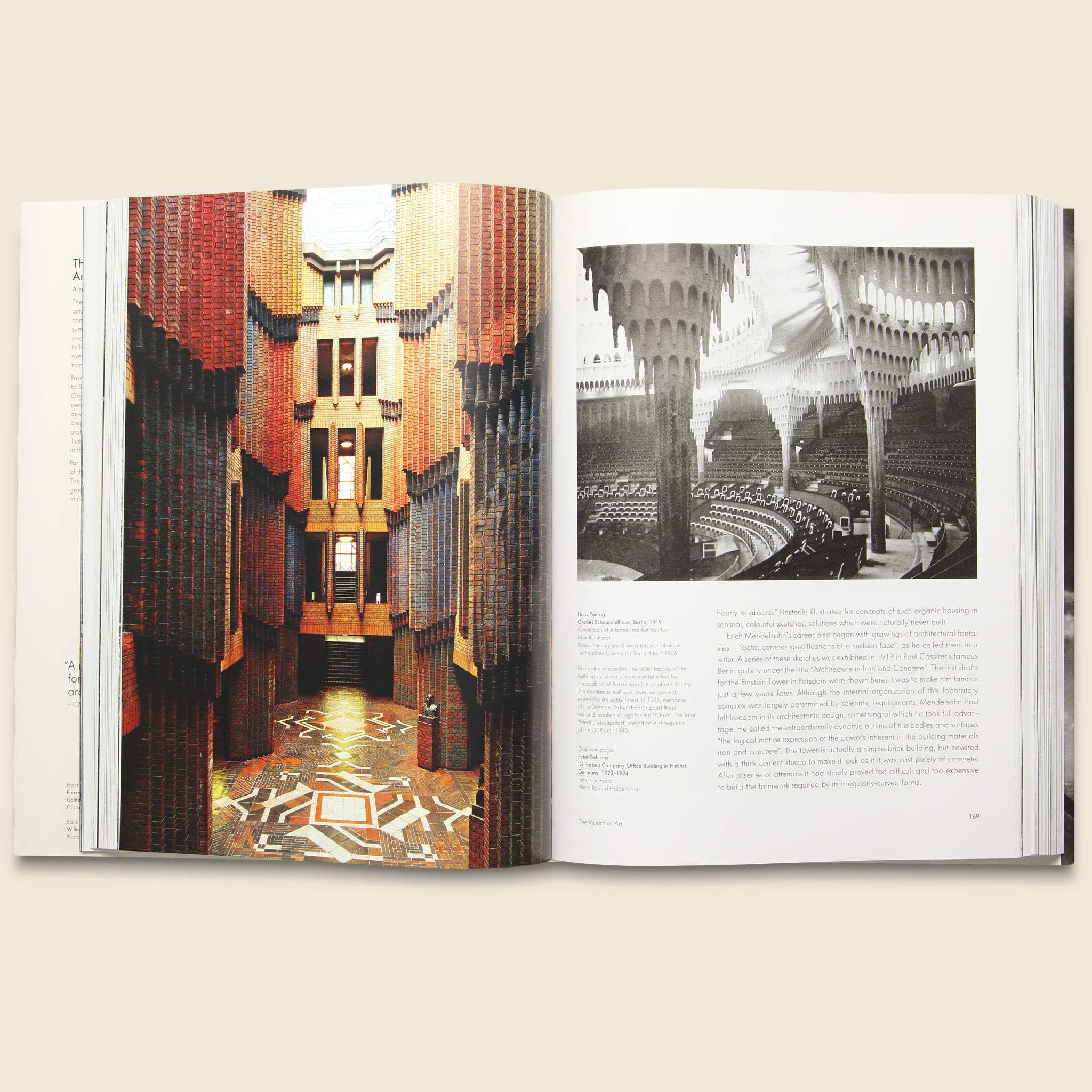 Bookstore, Architecture in the 20th Century - Peter G?ssel, Gabriele Leuth?user