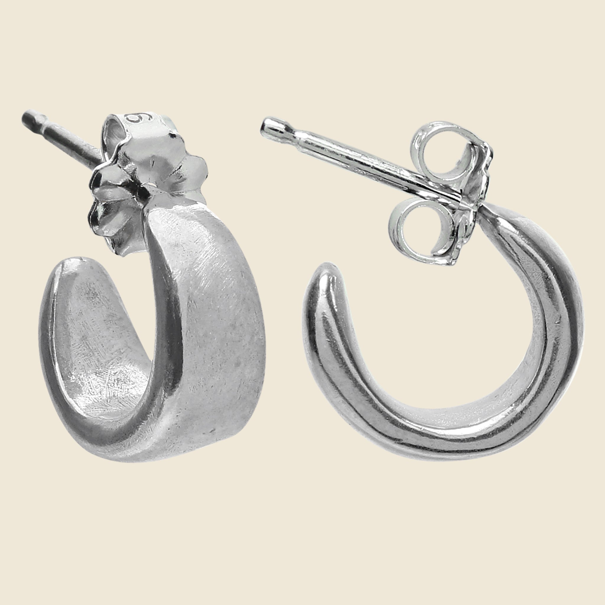 Amanda Hunt, Cocoon Hoop Earrings - Silver