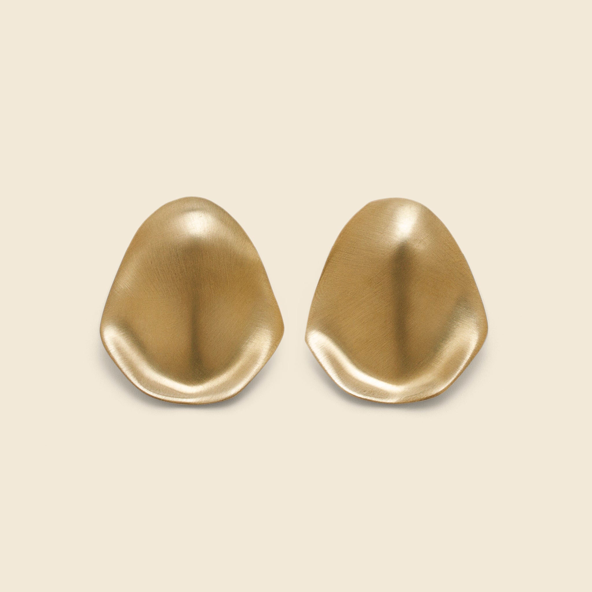 8.6.4 Design, Smooth Oval Large Stud Earrings - Brass